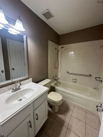 5123 RIDGECREST DRIVE, Wichita Falls, TX 76310