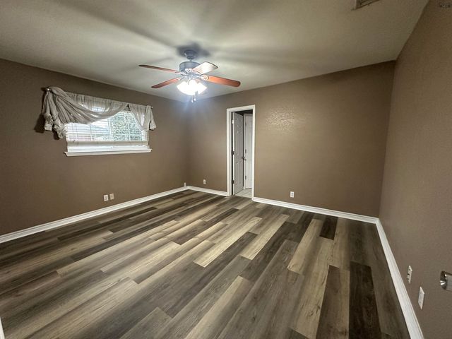 5123 RIDGECREST DRIVE, Wichita Falls, TX 76310