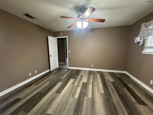 5123 RIDGECREST DRIVE, Wichita Falls, TX 76310