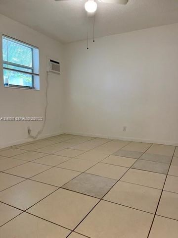 1204 NE 5th Avenue 3, Fort Lauderdale, FL 33304