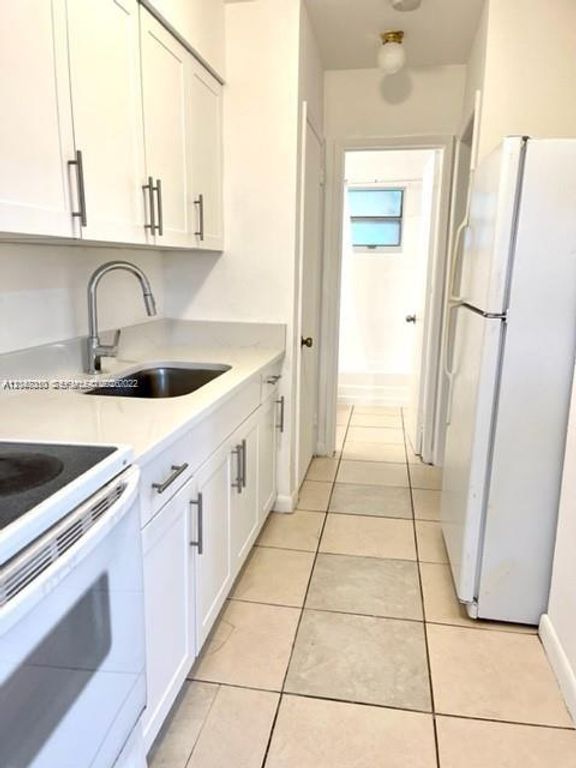 1204 NE 5th Avenue 3, Fort Lauderdale, FL 33304