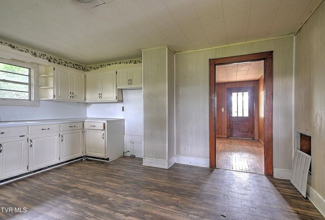900 Fairview Avenue, Kingsport, TN 37660