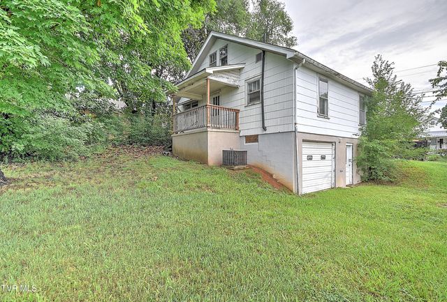 900 Fairview Avenue, Kingsport, TN 37660