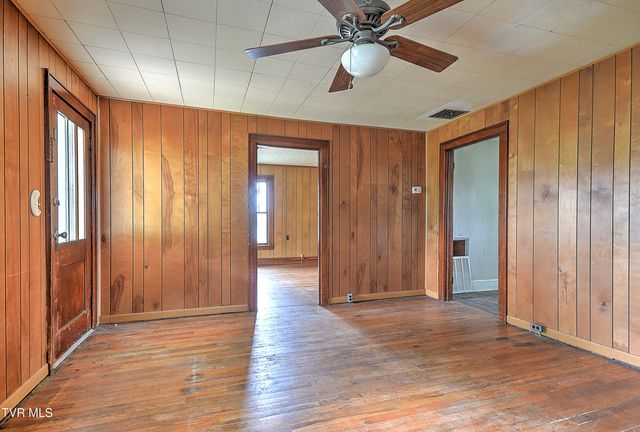 900 Fairview Avenue, Kingsport, TN 37660