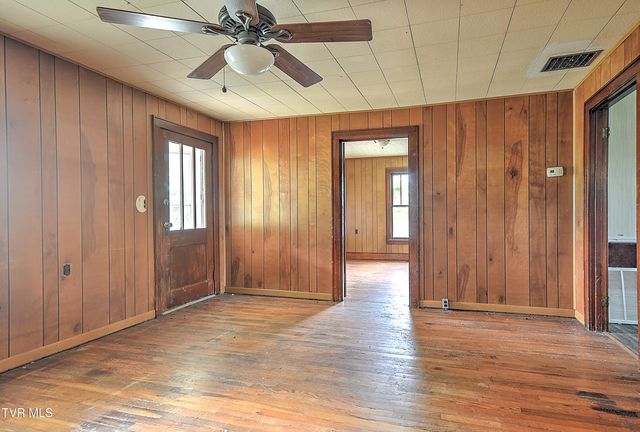 900 Fairview Avenue, Kingsport, TN 37660