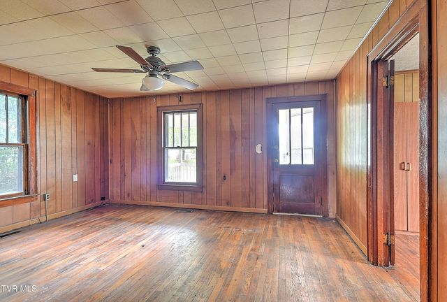 900 Fairview Avenue, Kingsport, TN 37660