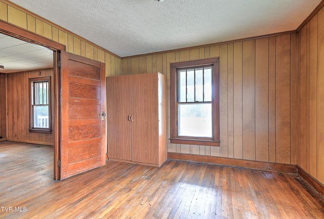 900 Fairview Avenue, Kingsport, TN 37660