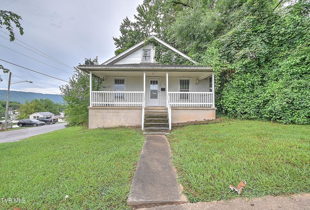 900 Fairview Avenue, Kingsport, TN 37660