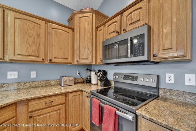 5553 Wild Iris, Haslett, MI 48840