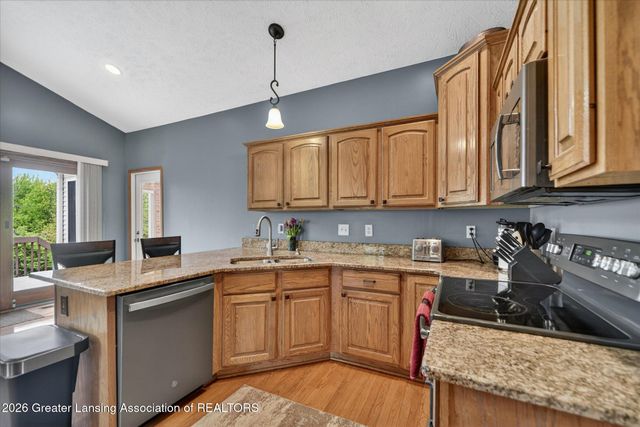 5553 Wild Iris, Haslett, MI 48840