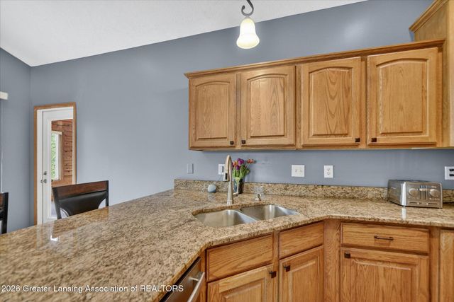 5553 Wild Iris, Haslett, MI 48840