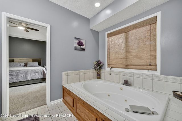5553 Wild Iris, Haslett, MI 48840