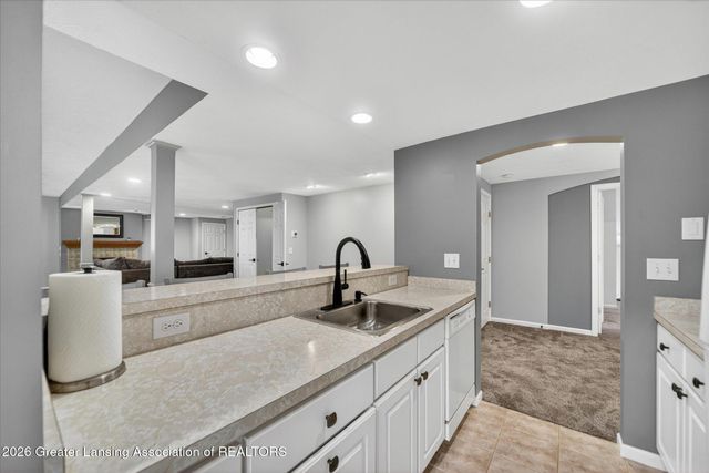 5553 Wild Iris, Haslett, MI 48840