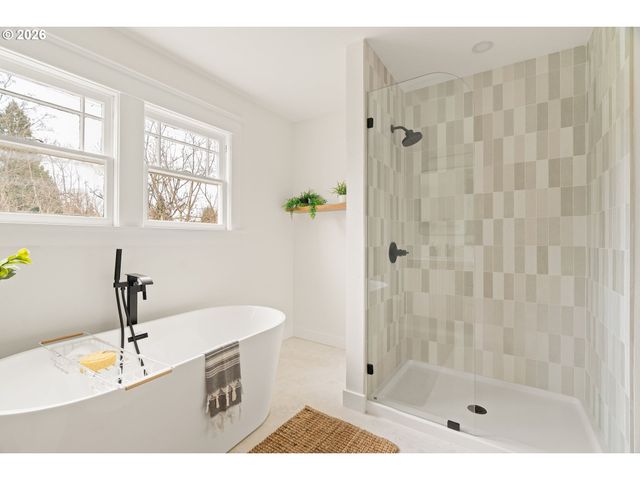 3976 Ne 12TH Ave, Portland, OR 97212