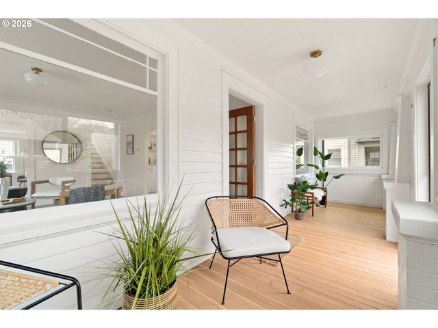 3976 Ne 12TH Ave, Portland, OR 97212