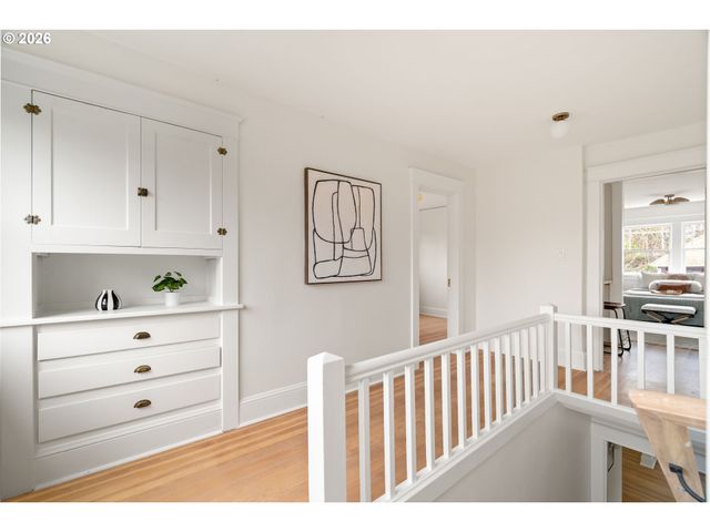 3976 Ne 12TH Ave, Portland, OR 97212