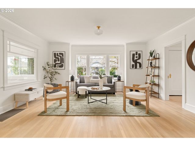 3976 Ne 12TH Ave, Portland, OR 97212