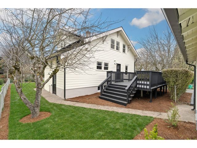 3976 Ne 12TH Ave, Portland, OR 97212