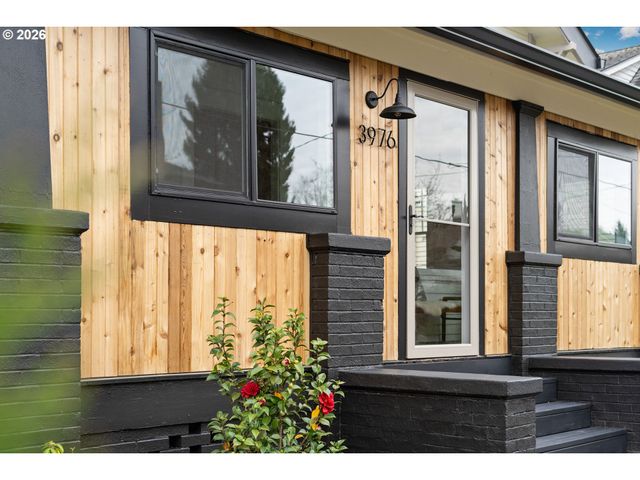 3976 Ne 12TH Ave, Portland, OR 97212