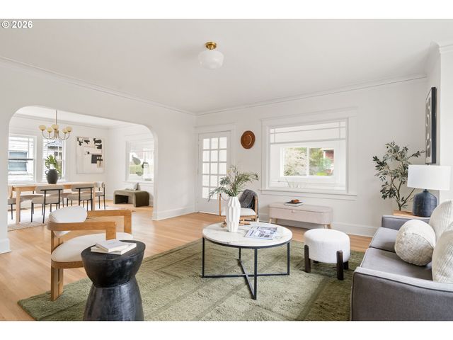 3976 Ne 12TH Ave, Portland, OR 97212