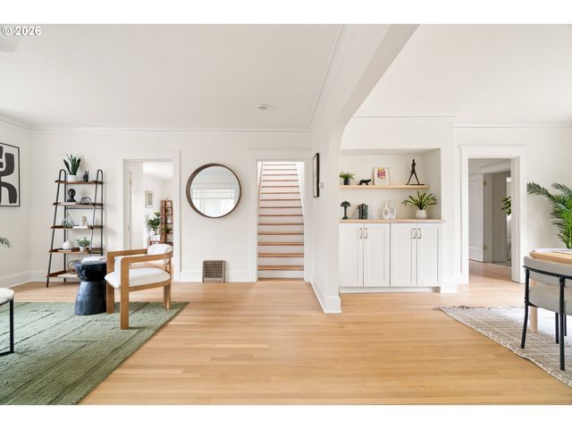 3976 Ne 12TH Ave, Portland, OR 97212