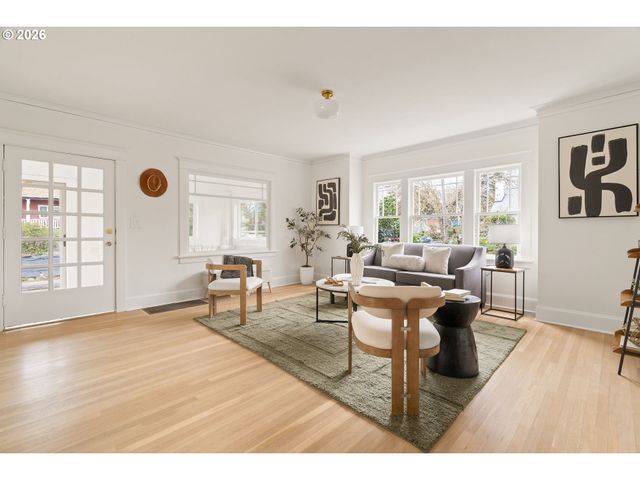 3976 Ne 12TH Ave, Portland, OR 97212