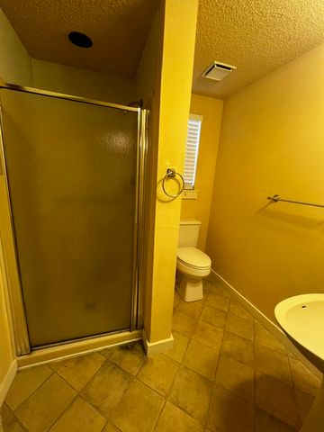 160 E Meadow Street, Fayetteville, AR 72701