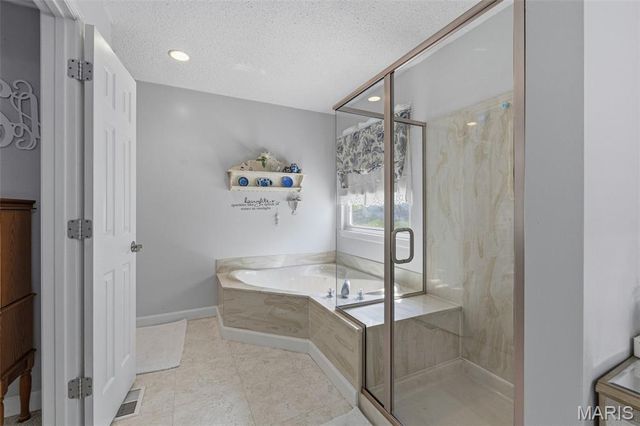 13376 East Lane, Mehlville, MO 63128