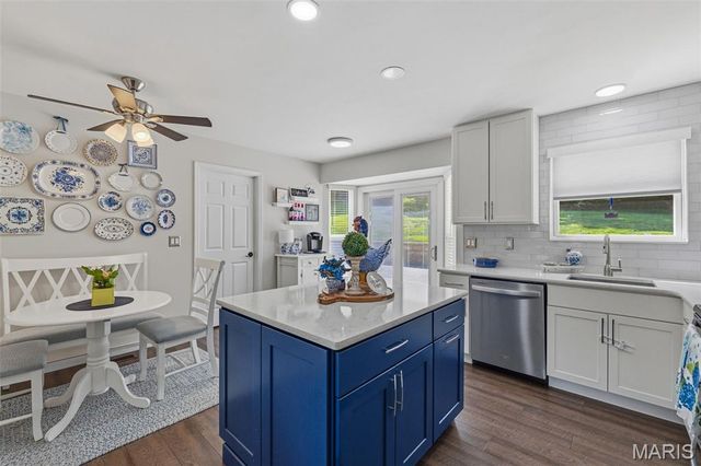 13376 East Lane, Mehlville, MO 63128