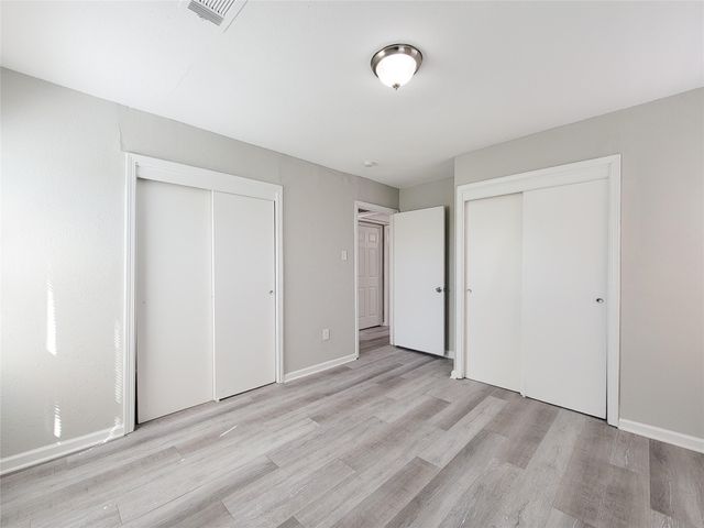 5835 Kenilwood Drive, Houston, TX 77033