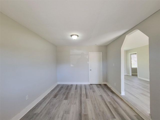 5835 Kenilwood Drive, Houston, TX 77033