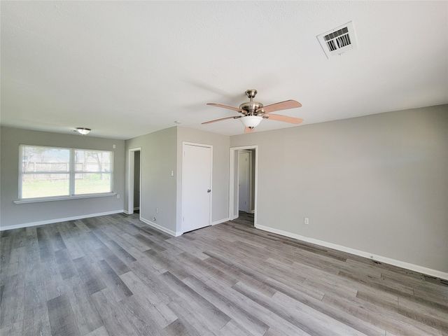 5835 Kenilwood Drive, Houston, TX 77033