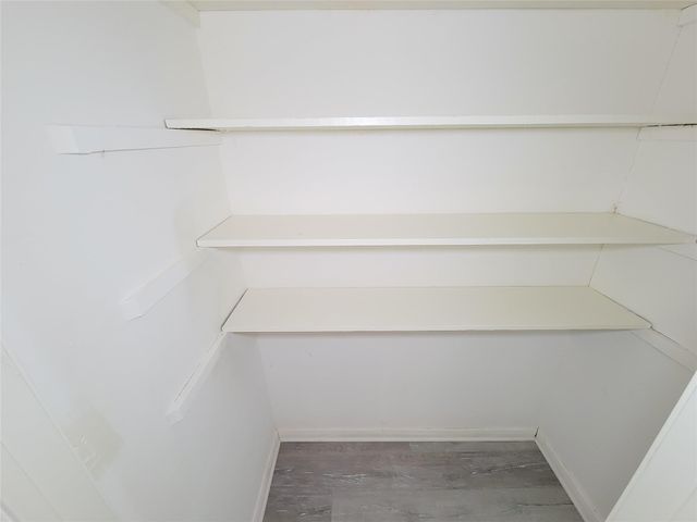 5835 Kenilwood Drive, Houston, TX 77033