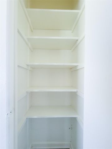 5835 Kenilwood Drive, Houston, TX 77033