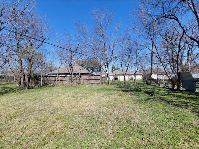 5835 Kenilwood Drive, Houston, TX 77033