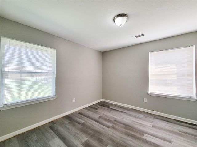 5835 Kenilwood Drive, Houston, TX 77033