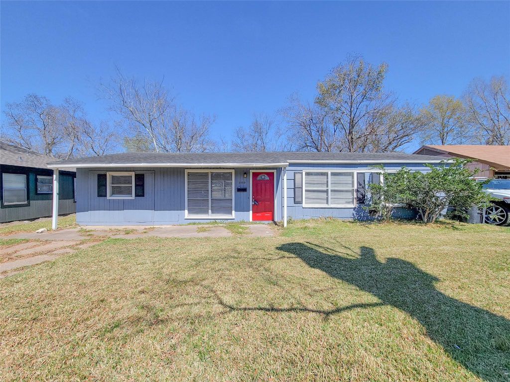 5835 Kenilwood Drive, Houston, TX 77033