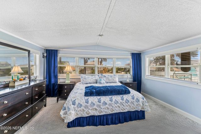 823 N FLETCHER Avenue, Fernandina Beach, FL 32034