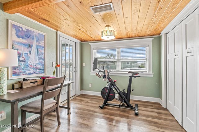 823 N FLETCHER Avenue, Fernandina Beach, FL 32034