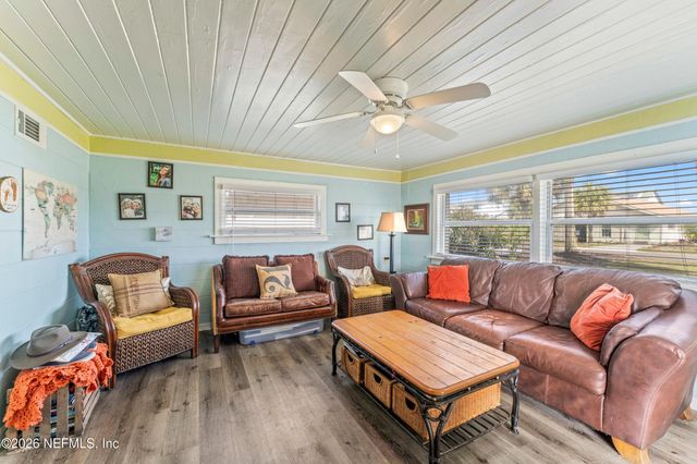 823 N FLETCHER Avenue, Fernandina Beach, FL 32034