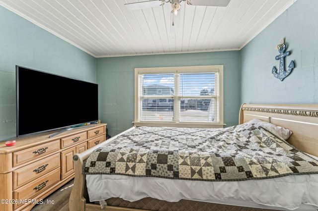 823 N FLETCHER Avenue, Fernandina Beach, FL 32034