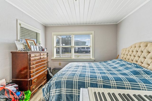 823 N FLETCHER Avenue, Fernandina Beach, FL 32034