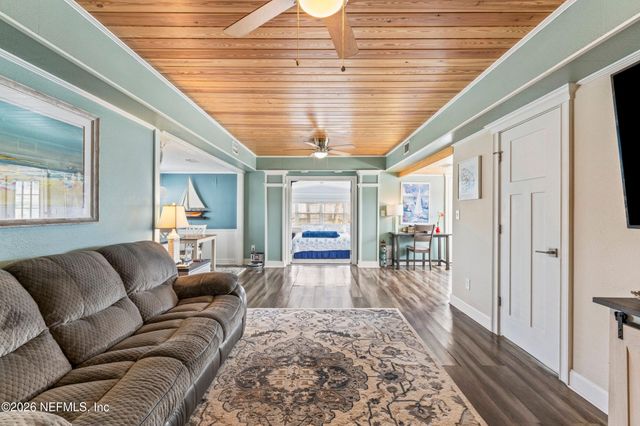 823 N FLETCHER Avenue, Fernandina Beach, FL 32034