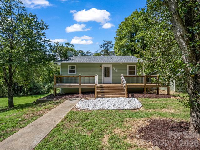 106 Bobwhite Avenue, Lake Lure, NC 28746