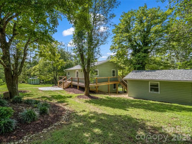 106 Bobwhite Avenue, Lake Lure, NC 28746