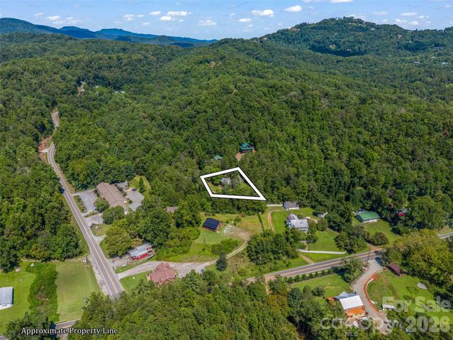 106 Bobwhite Avenue, Lake Lure, NC 28746