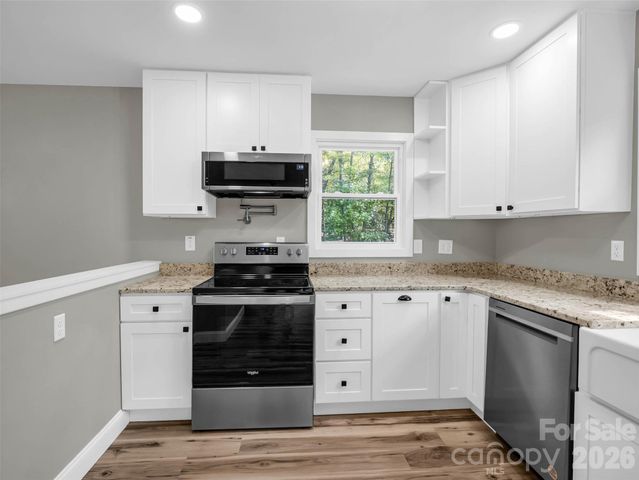 106 Bobwhite Avenue, Lake Lure, NC 28746