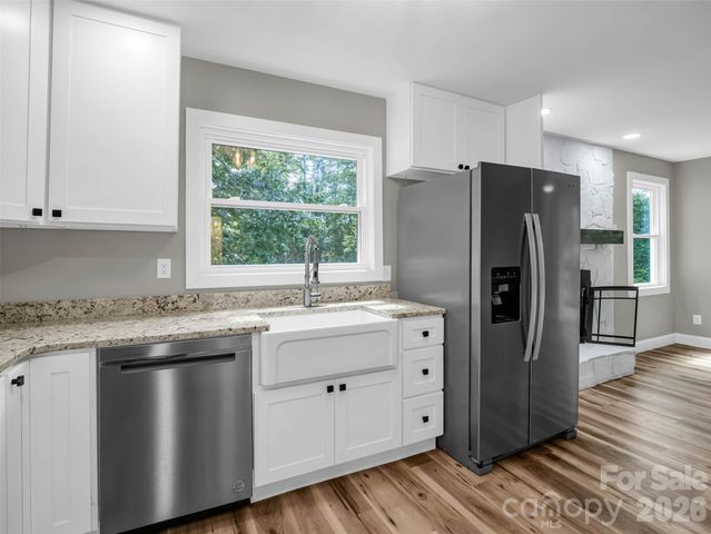 106 Bobwhite Avenue, Lake Lure, NC 28746