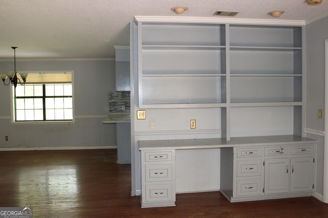 338 Lakeview Drive, Baxley, GA 31513