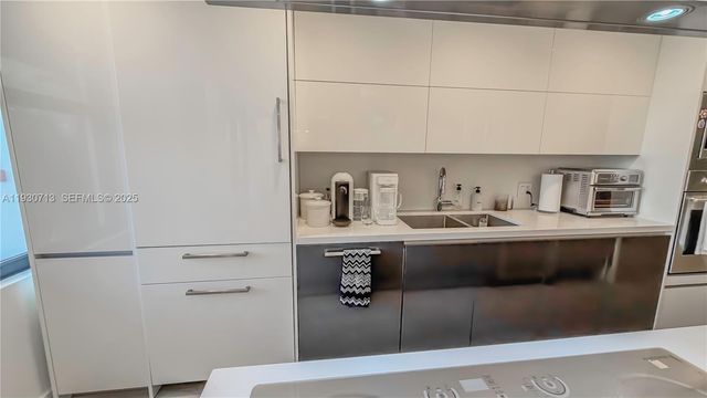 9801 Collins Ave 3Y, Bal Harbour, FL 33154